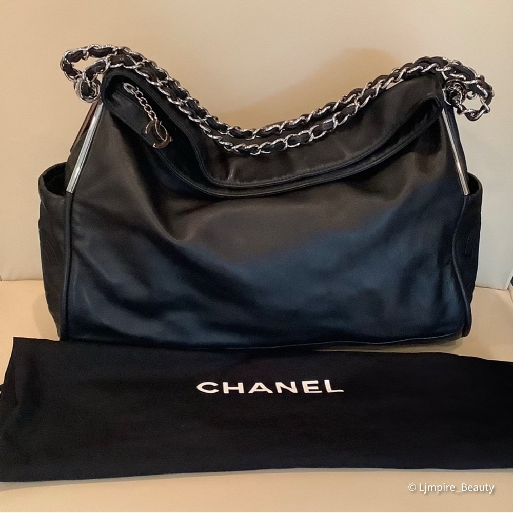 CHANEL Women's Large Ultimate Hobo Soft Black Lamb’s Skin w/ Silver Accents EUC - Picture 5 of 15